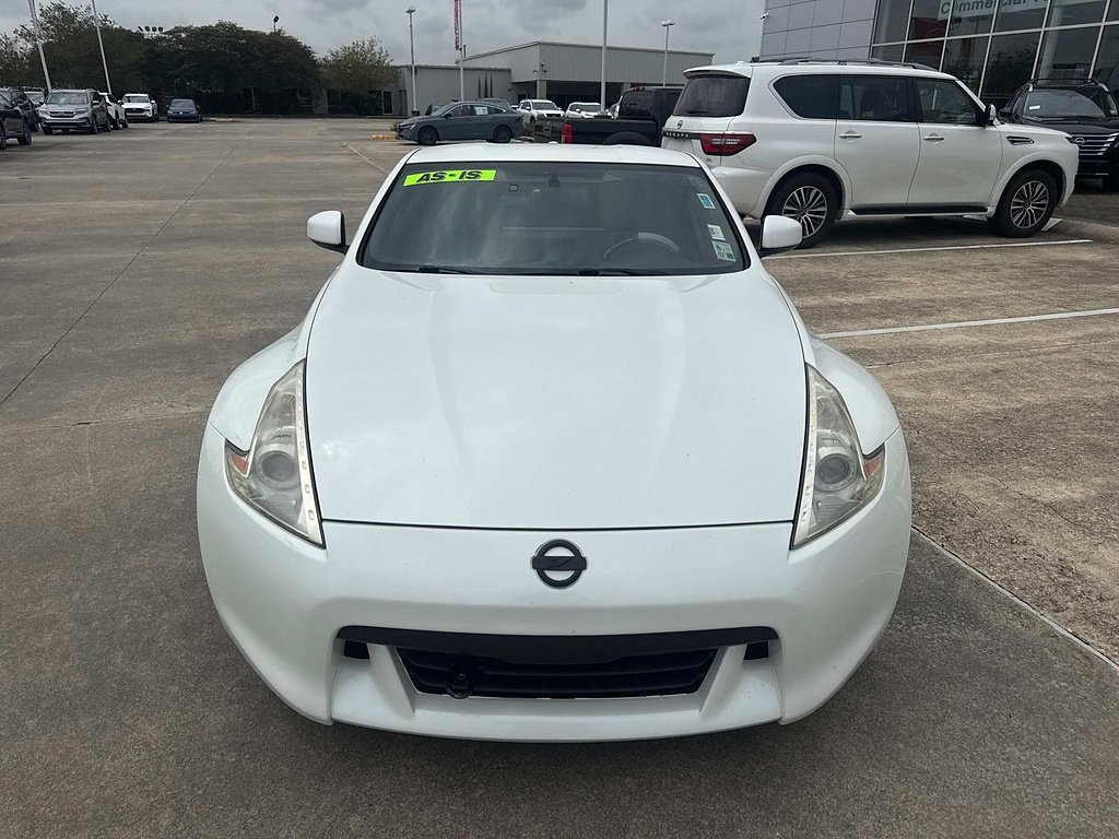 Used 2010 Pearl White Nissan Touring image 2