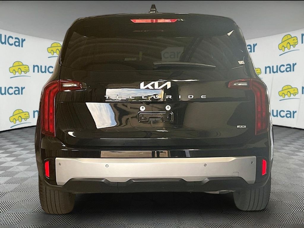 Used 2024 Black Kia LX image 5