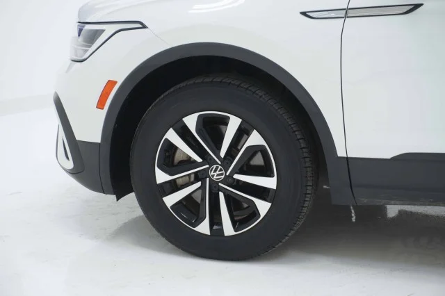 Used 2022 WHITE Volkswagen S image 14