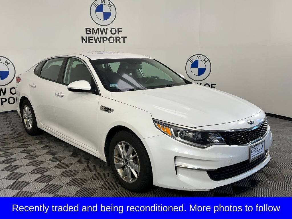 Used 2017 White Kia LX image 1