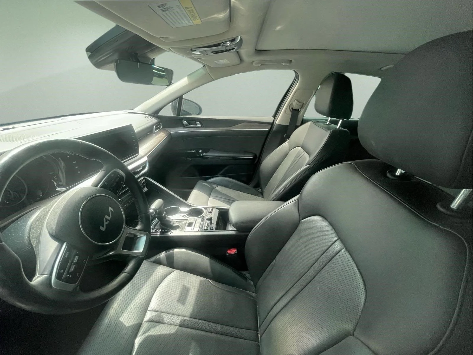 Used 2024 Ebony Black Kia EX image 18