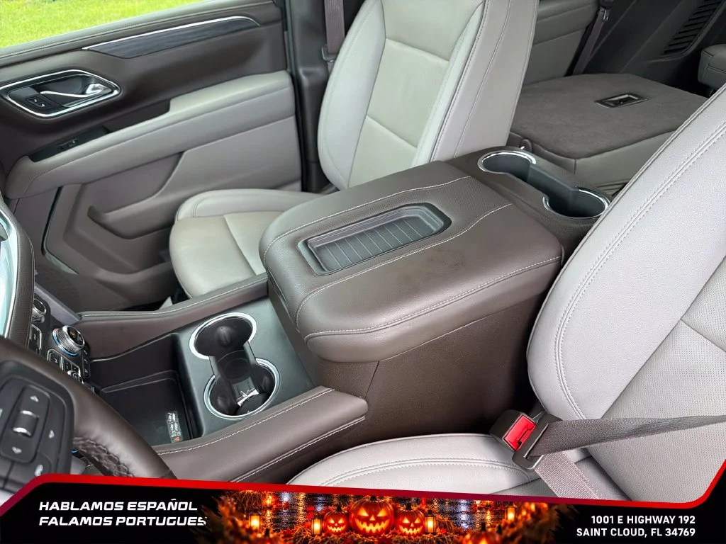 Used 2024 Sterling Metallic GMC SLT image 24