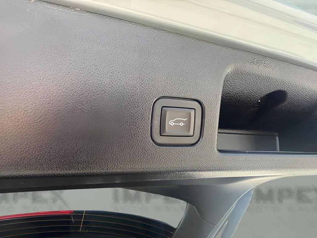 Used 2025 Gray Chevrolet LT image 22