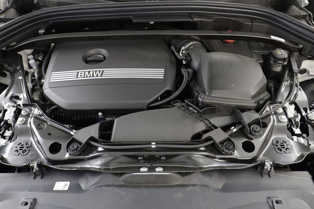 New 2026 Alpine White BMW xDrive28i image 23