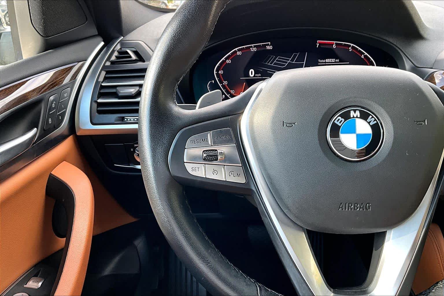 Used 2022 Jet Black BMW xDrive30i image 25