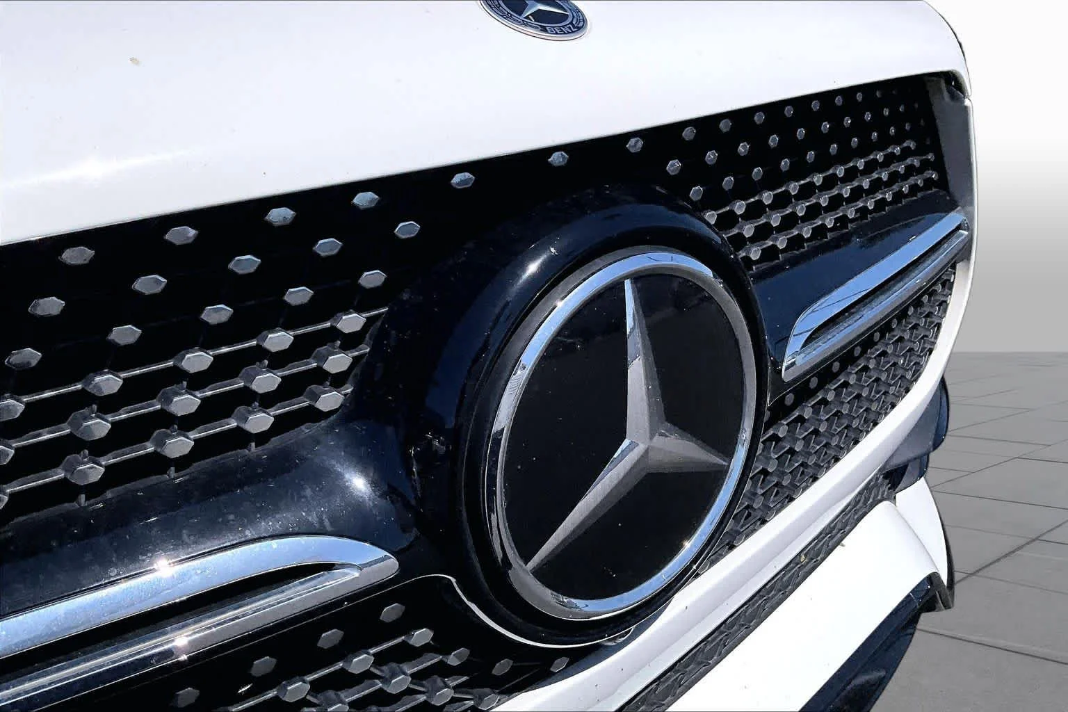 Used 2021 Polar White Mercedes-Benz GLE 450 image 29