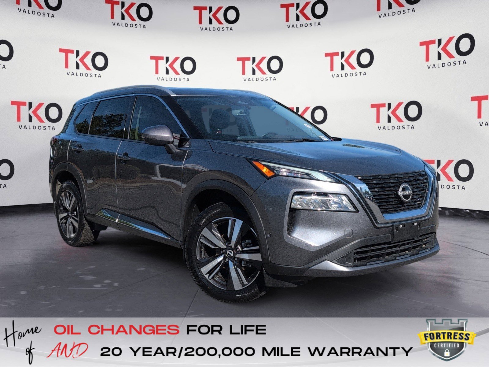 Used 2023 Gun Metallic Nissan SL image 1