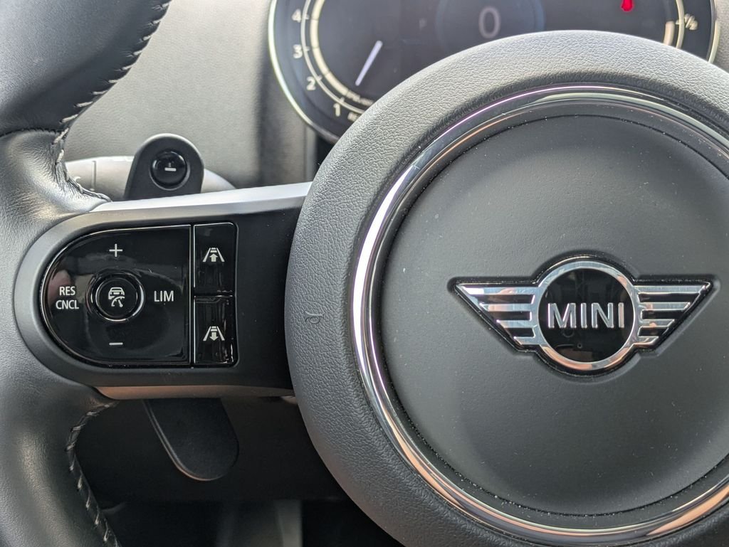 Used 2024 Silver MINI Iconic image 14