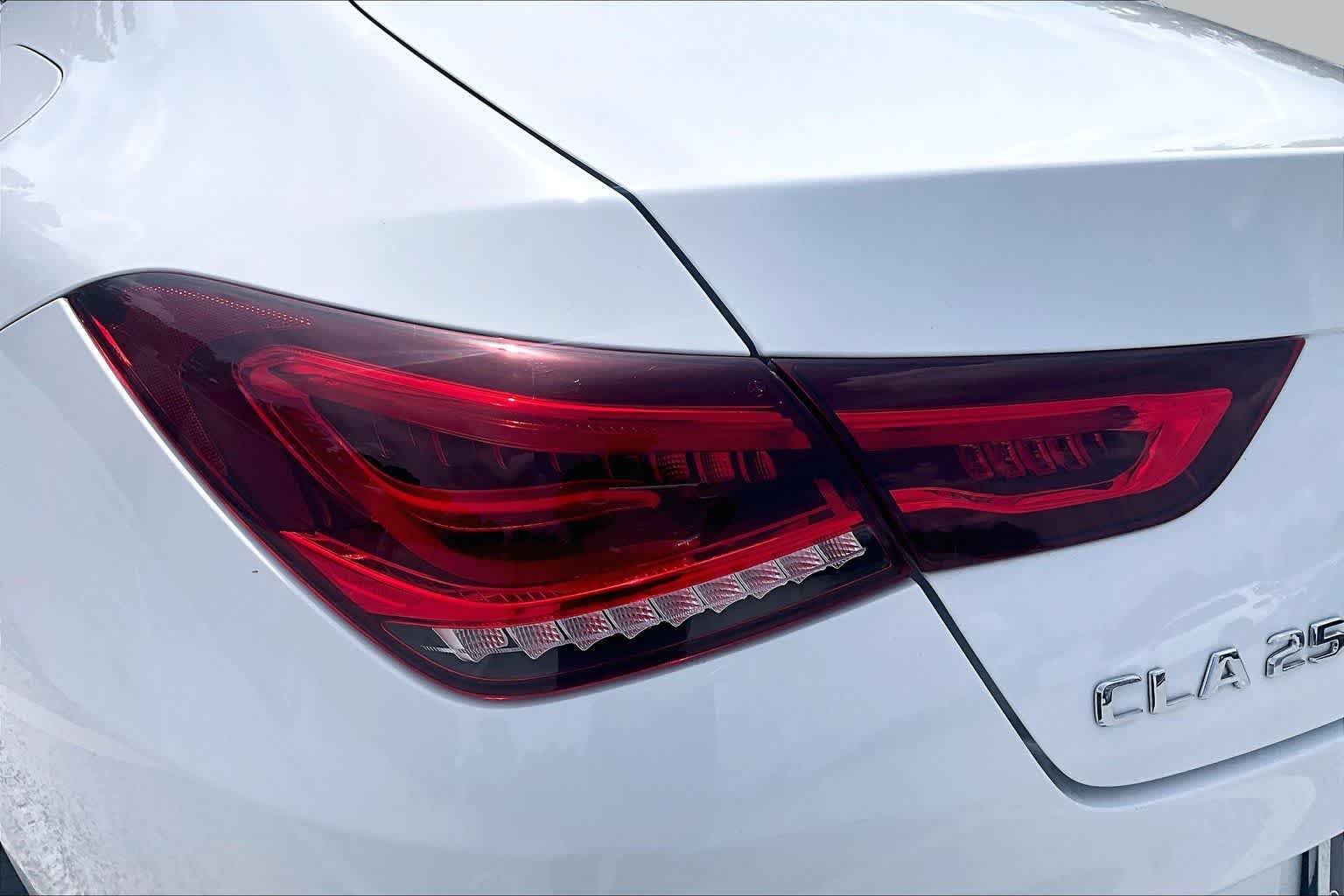 Used 2020 Polar White Mercedes-Benz CLA 250 image 28