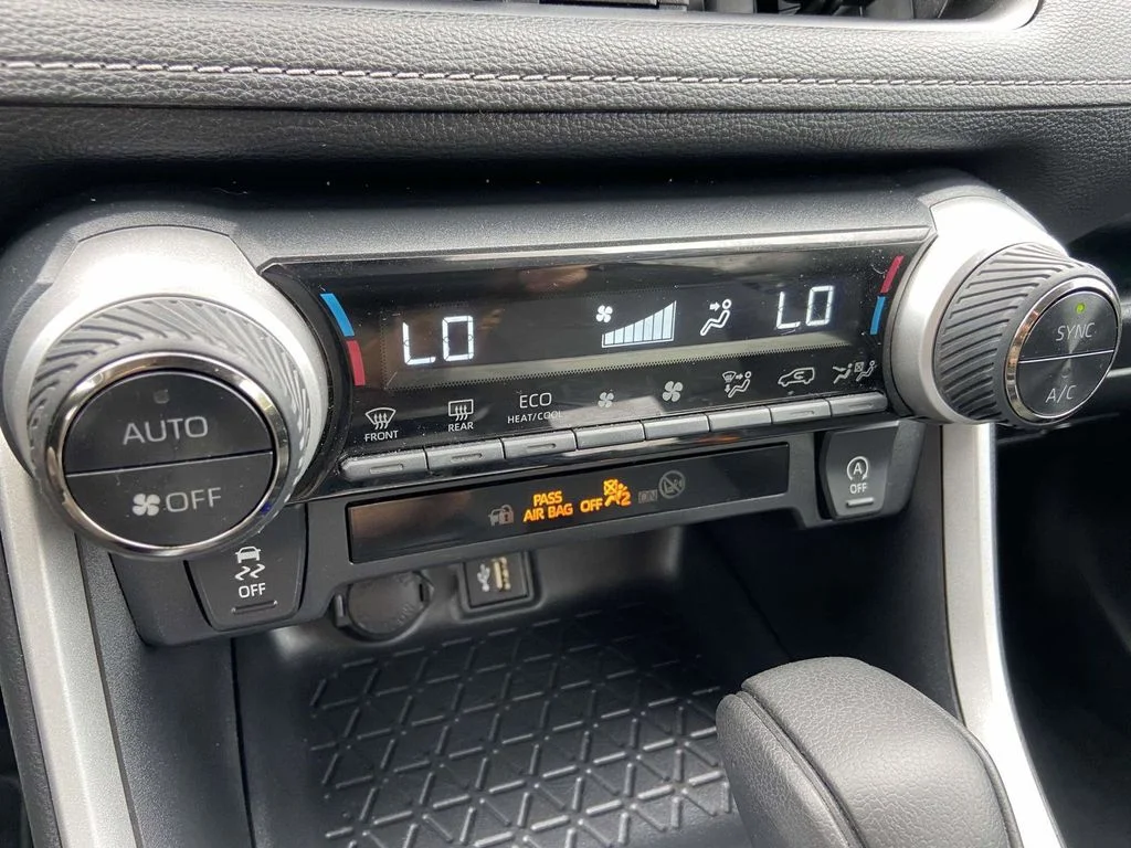 Used 2024 Silver Toyota XLE image 26