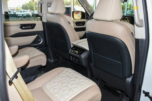 2025 Nissan Armada Platinum Reserve - Photo 29