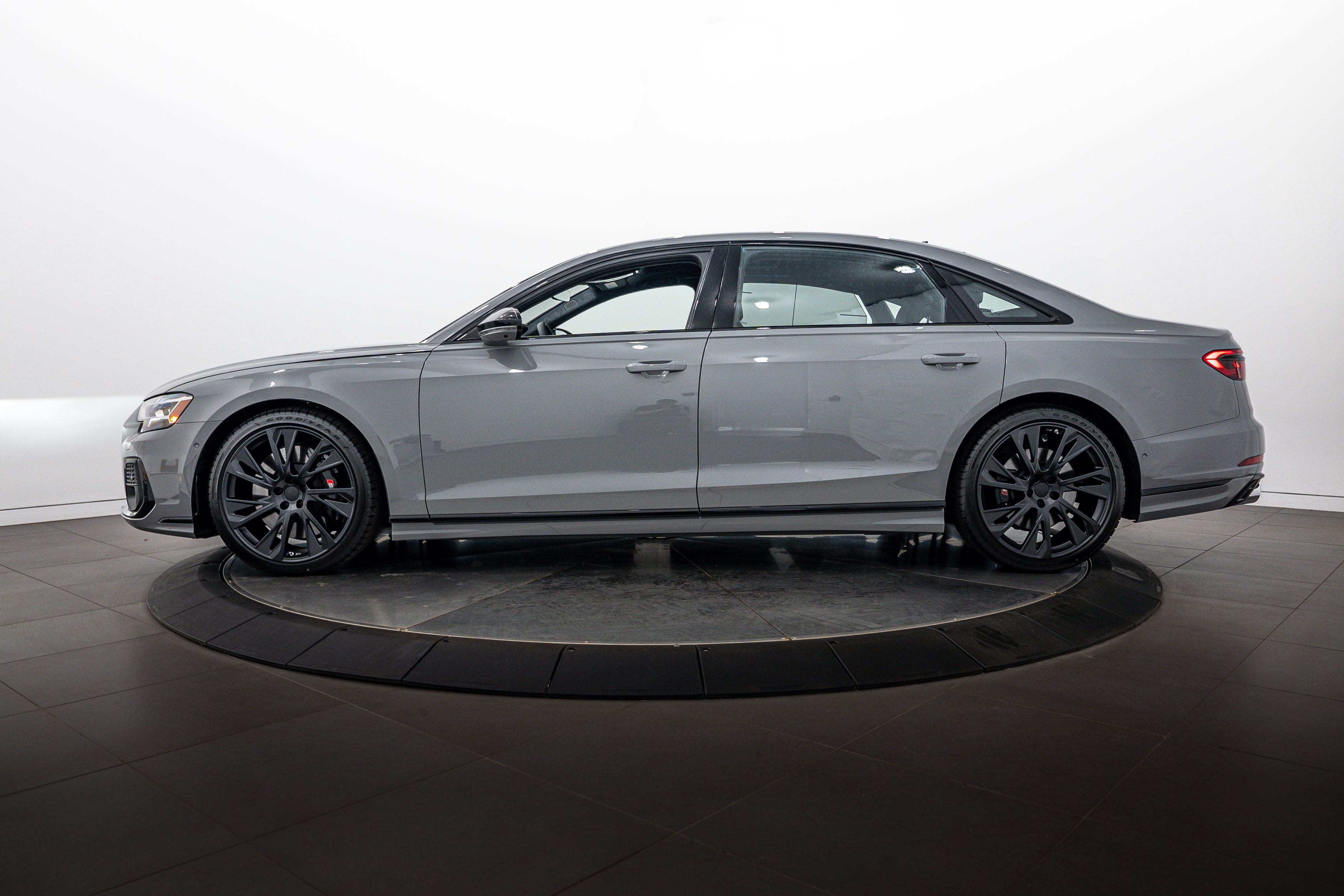 New 2026 Gray Audi 4.0T image 7