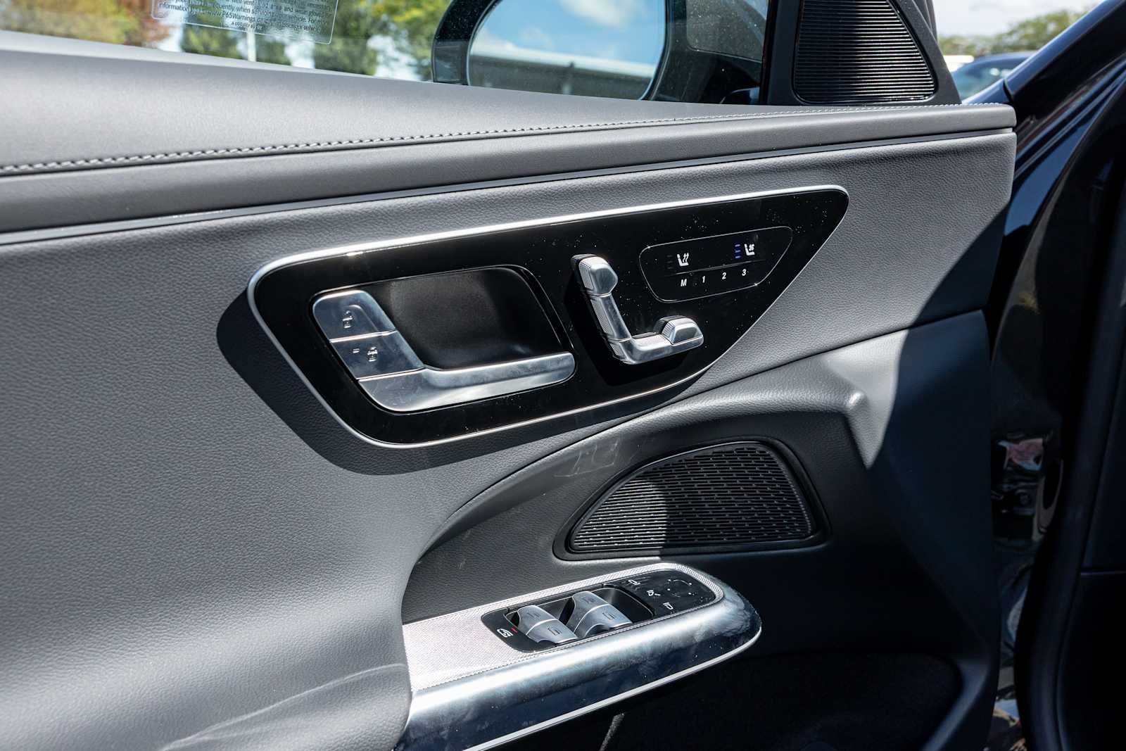 New 2027 Graphite Grey Metallic Mercedes-Benz E 350 image 10