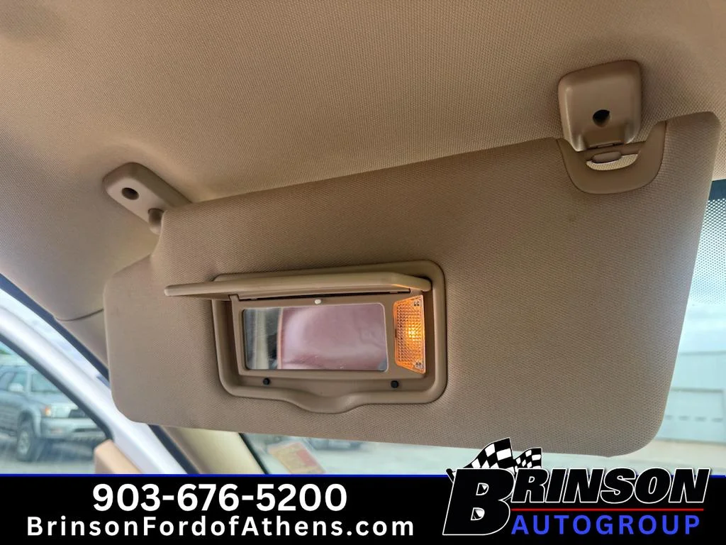 Used 2011  Ford King Ranch image 18