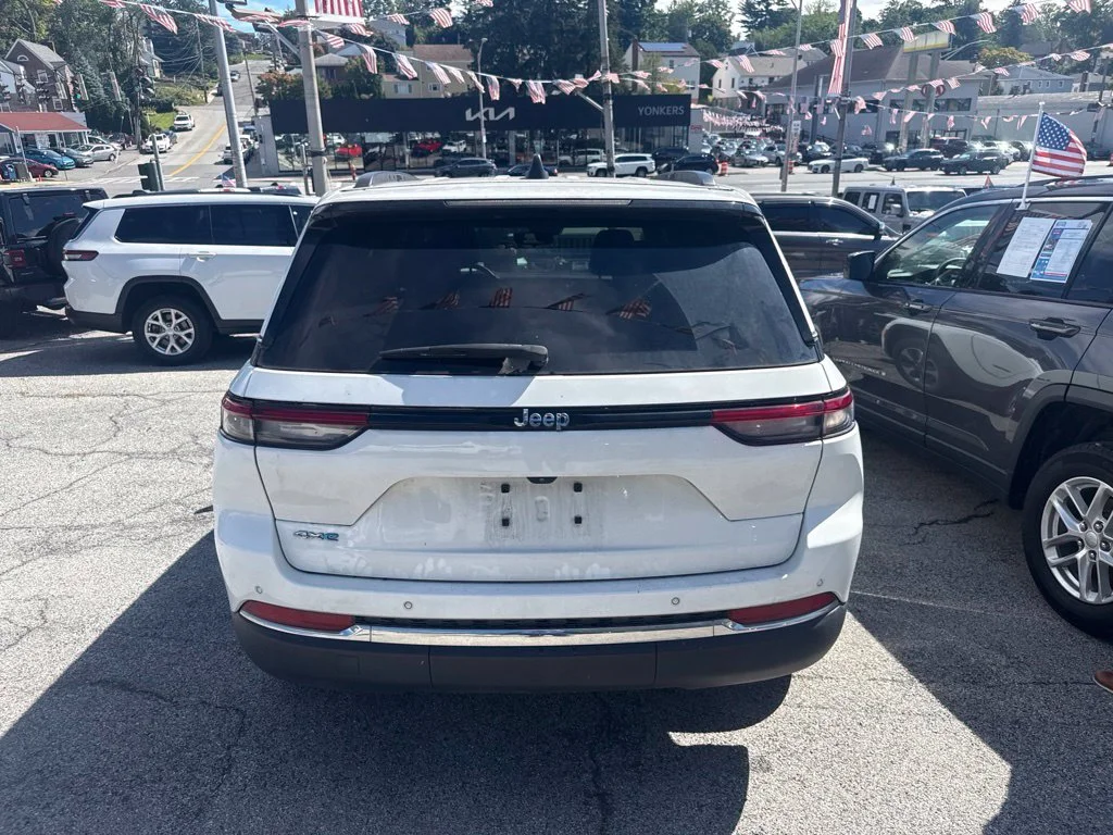 Used 2023 White Jeep 4xe image 3