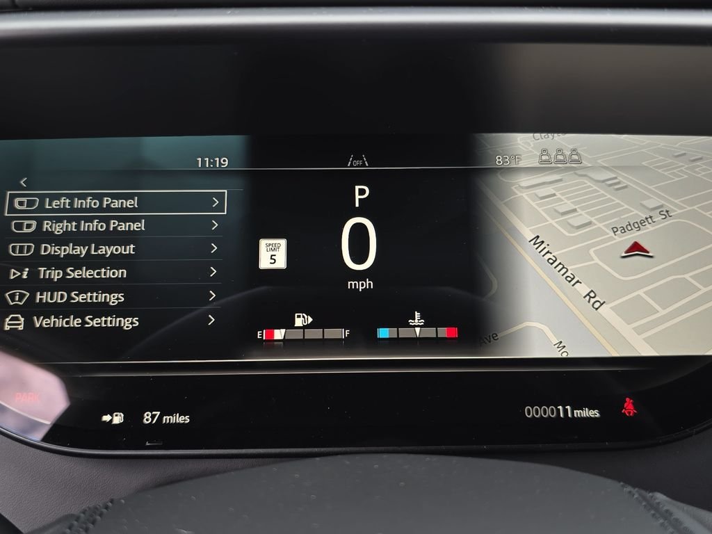 New 2026 Obsidian Black in Gloss Finish Land Rover Autobiography image 21