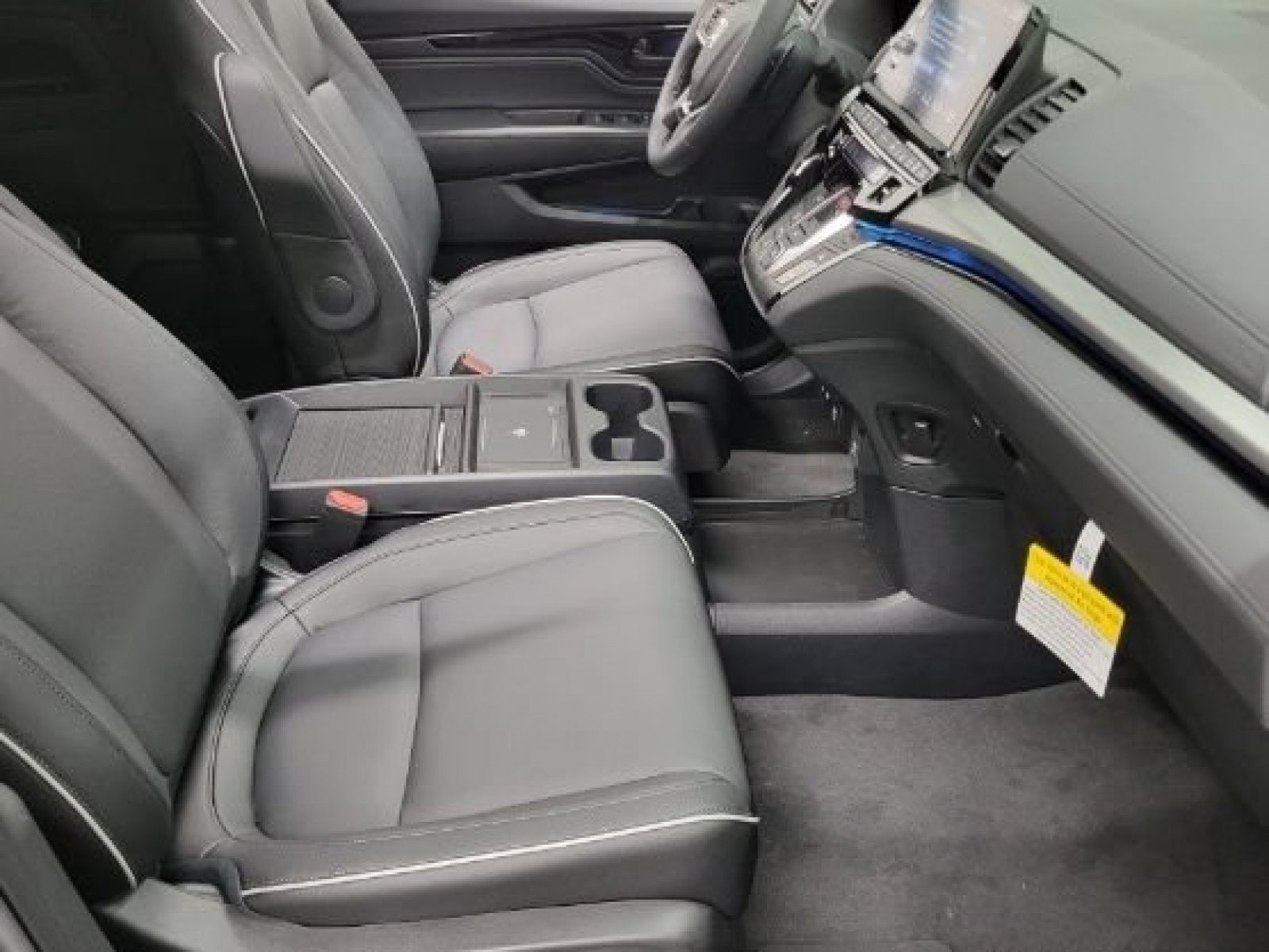 New 2026 Platinum White Pearl Honda Touring image 35