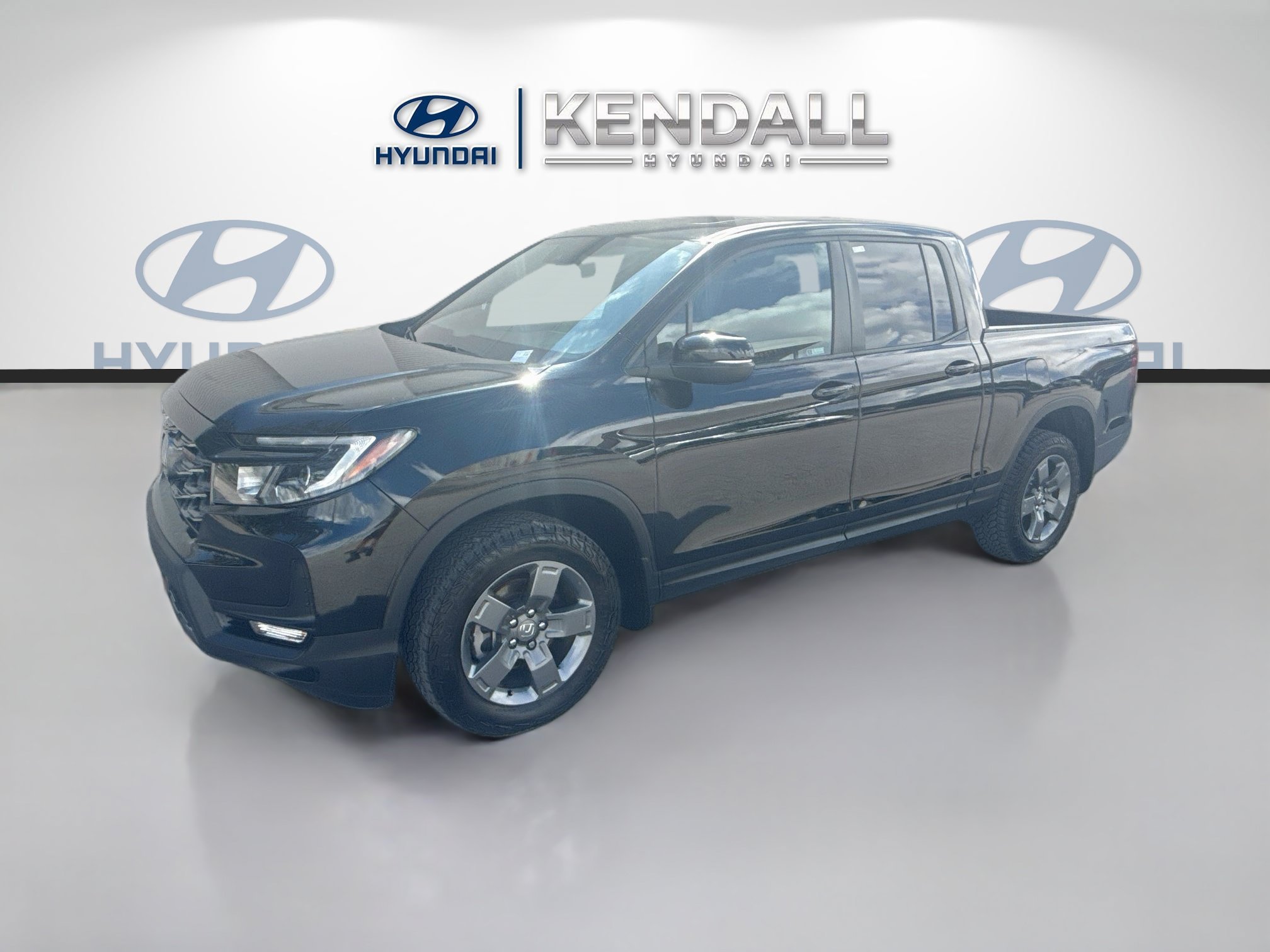 Used 2024 Crystal Black Pearl Honda TrailSport image 3