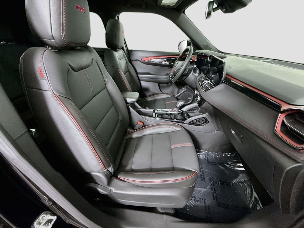 New 2026 Mosaic Black Metallic Chevrolet RS image 27