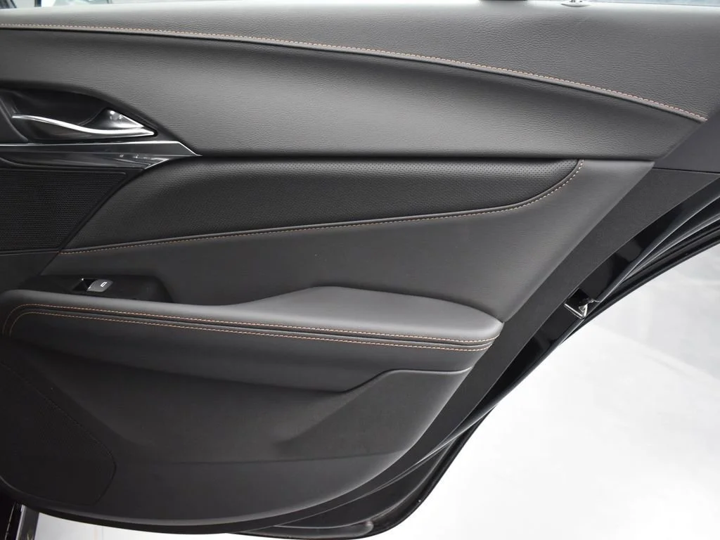 2025 Cadillac CT4 V-Series - Photo 29