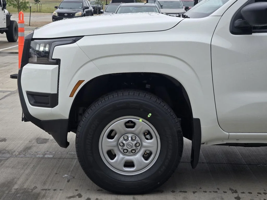 New 2026 Glacier White Nissan King Cab® S image 6