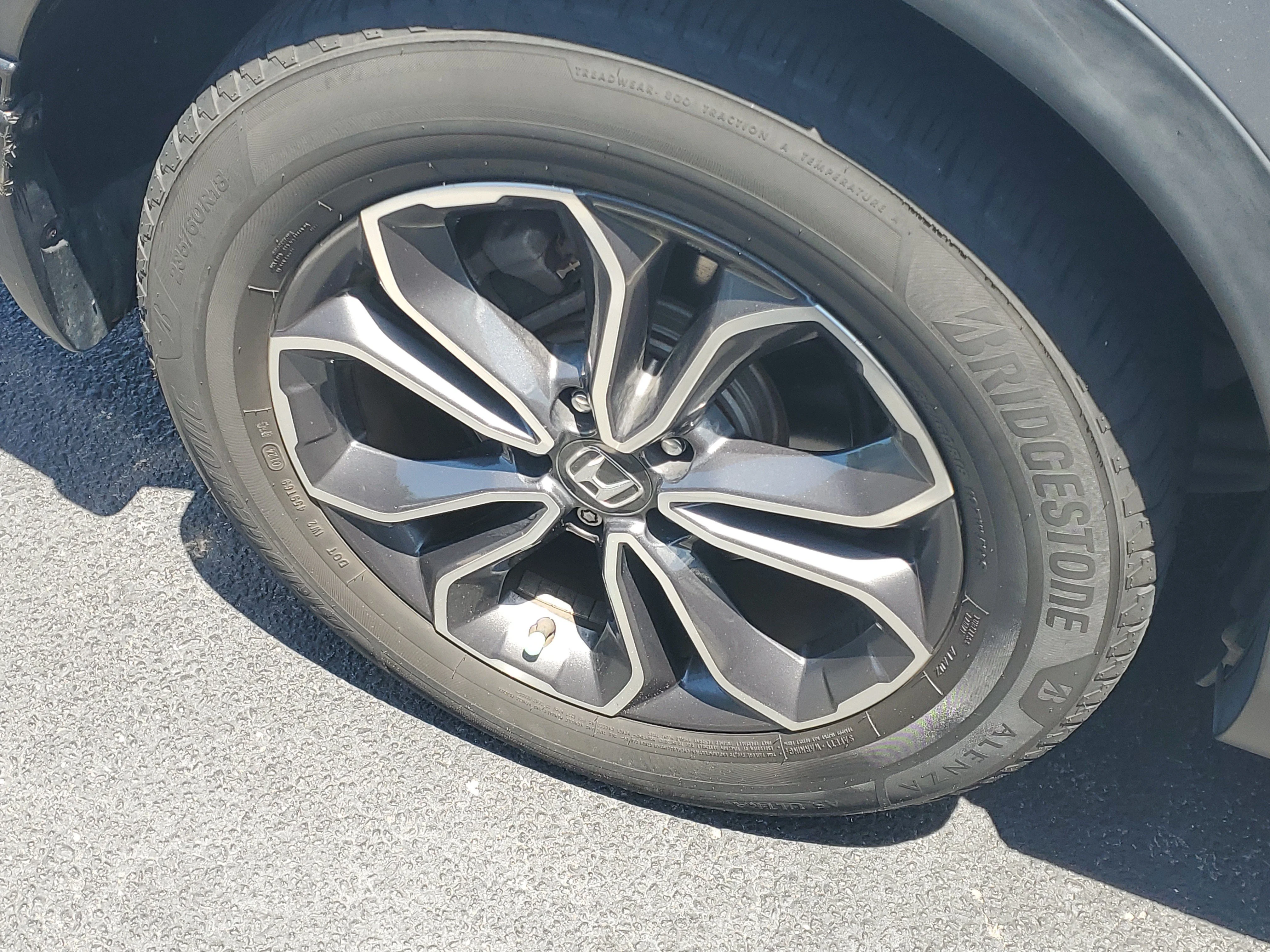 Used 2020 Silver Honda EX-L image 7