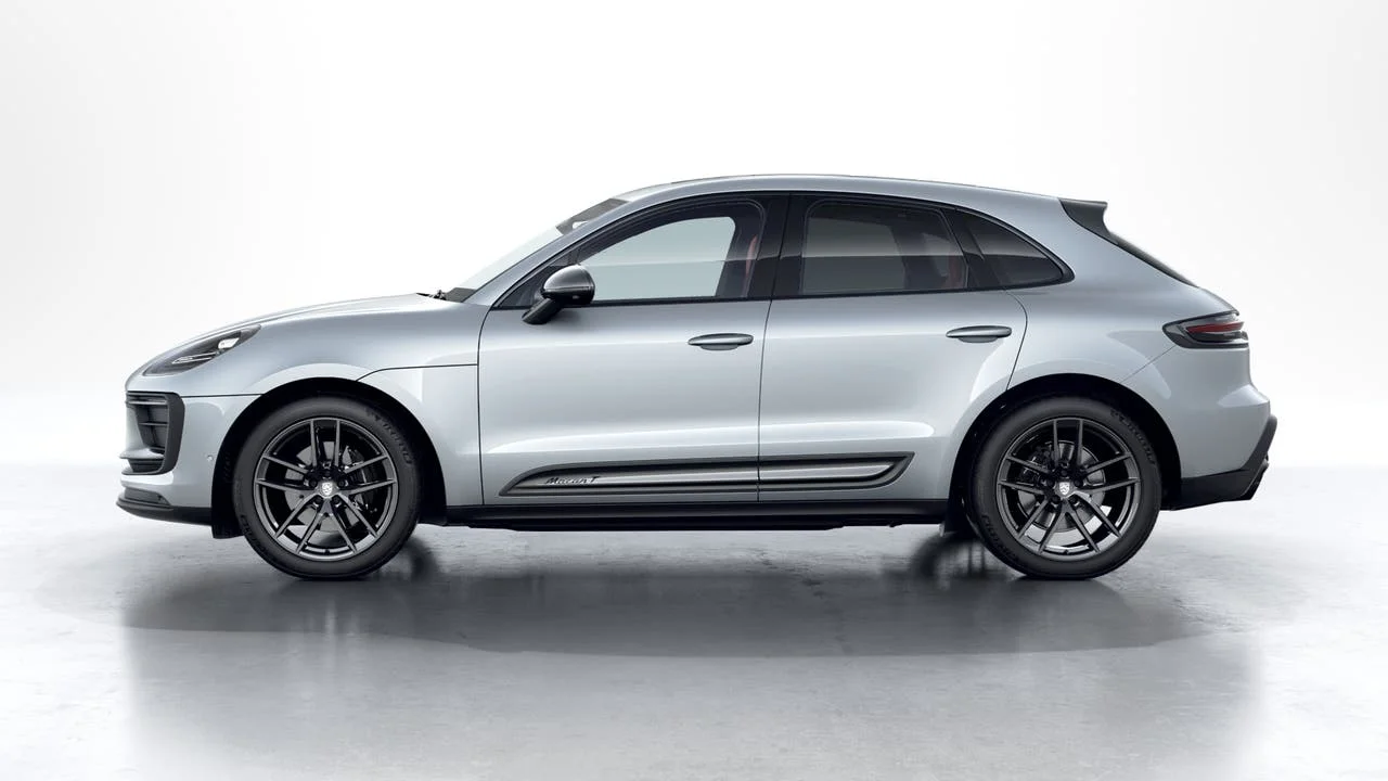 New 2026 Dolomite Silver Metallic Porsche T image 2