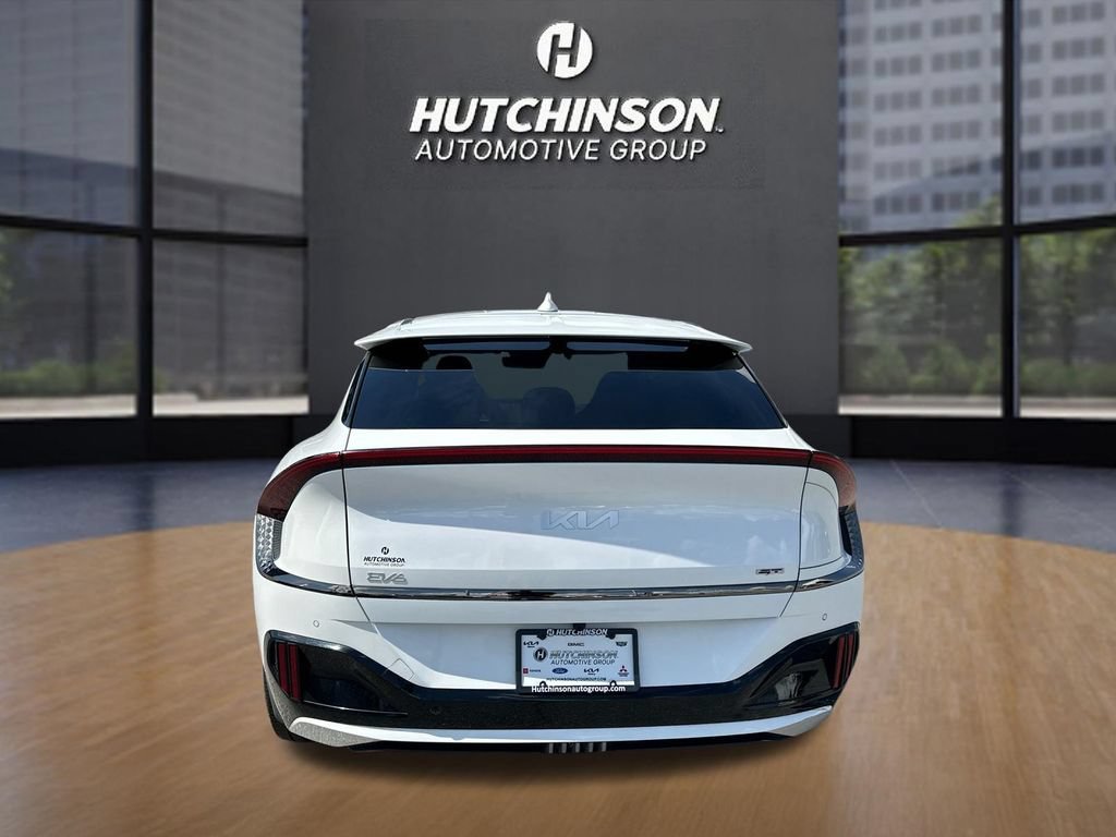 Used 2023  Kia GT image 6