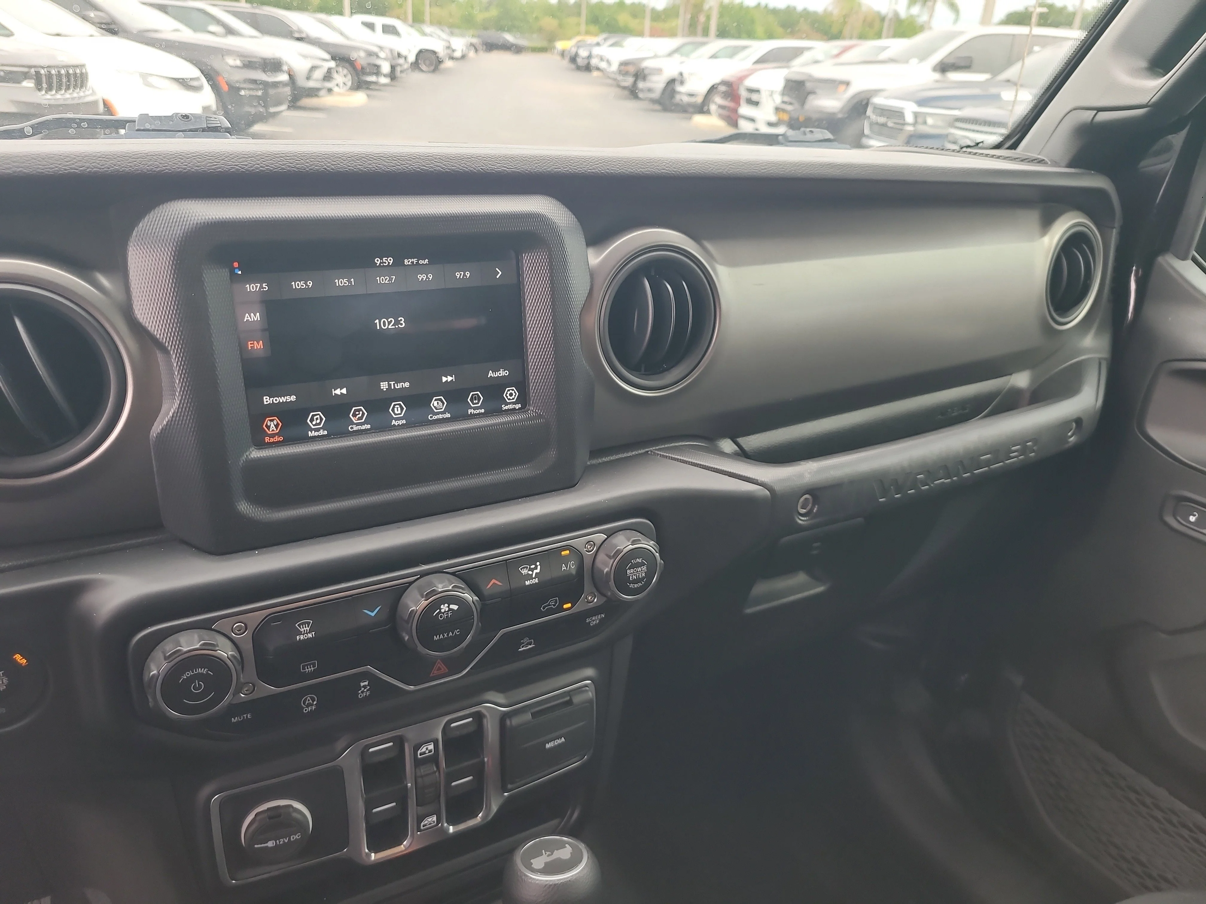 Used 2022 Black Clearcoat Jeep Unlimited Sport S image 19