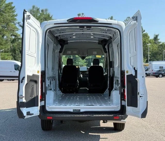 New 2026 Oxford White Ford Cargo Van image 7