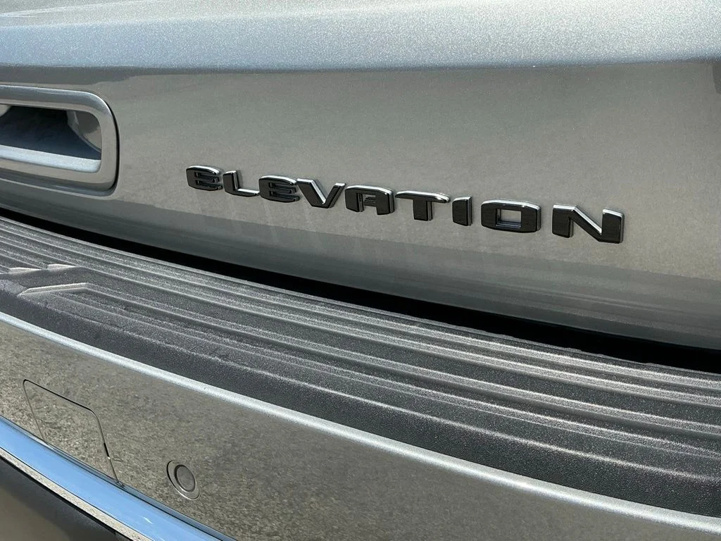 Used 2025 Silver GMC Elevation image 24