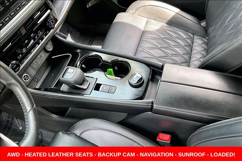 Used 2023 Black Nissan Platinum image 18
