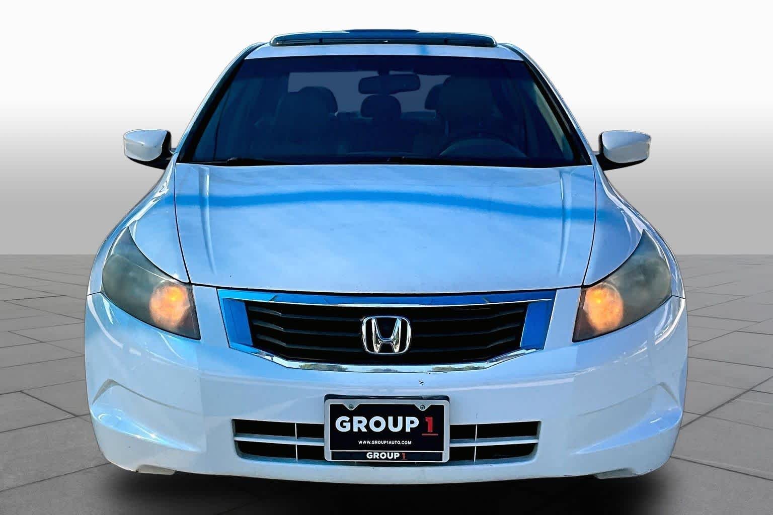Used 2010 Taffeta White Honda EX-L image 3