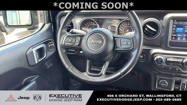 Used 2022 Black Jeep Sport image 21