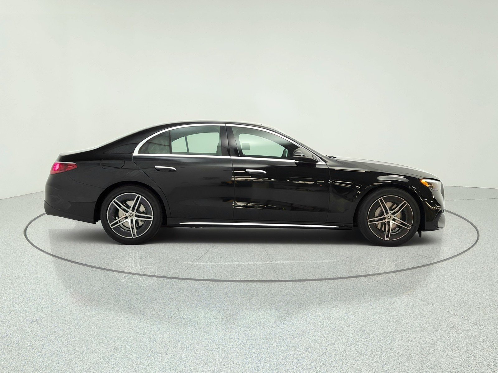 New 2026 Black Mercedes-Benz E 350 RWD Sedan image 4