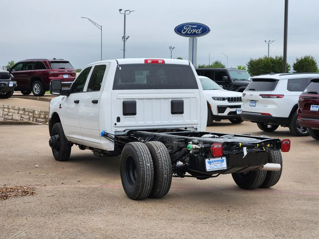 New 2026 Bright White Clearcoat RAM Tradesman image 3