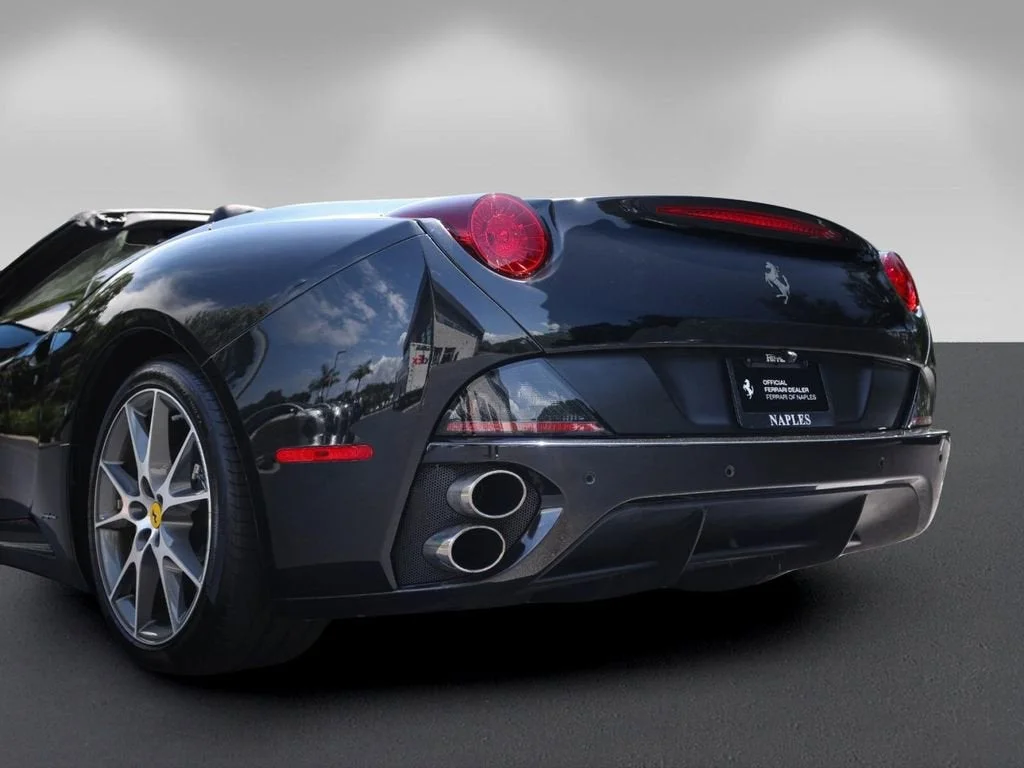 Used 2011 Nero Daytona Ferrari Base image 19