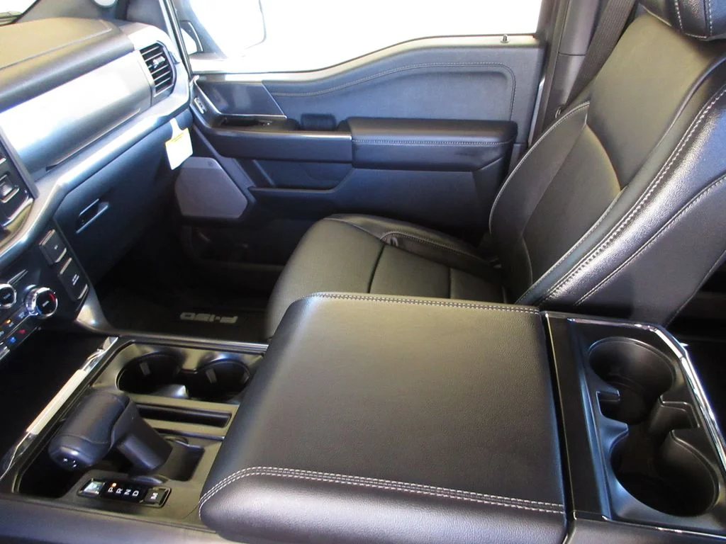 New 2026 Carbonized Gray Metallic Ford Lariat image 25