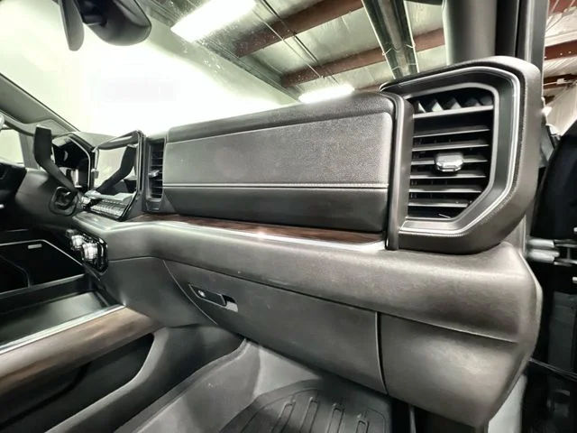 Used 2024 Silver GMC SLT image 30