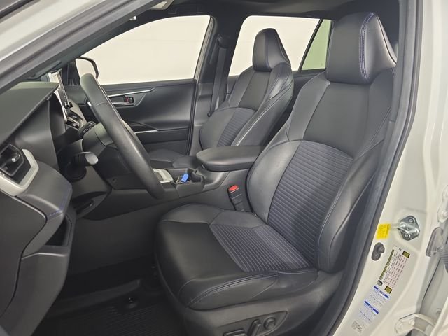 Used 2021 White Toyota XSE image 22