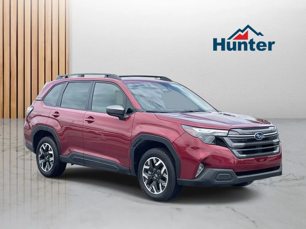 2025 Subaru Forester Premium's photo