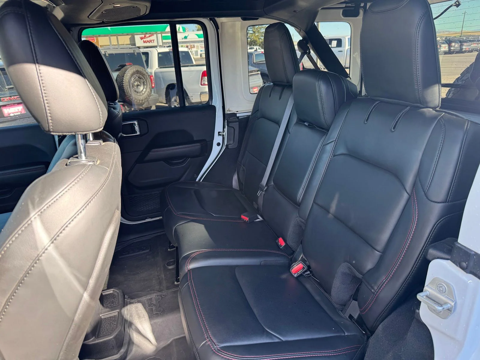 Used 2024 White Jeep Rubicon X image 9