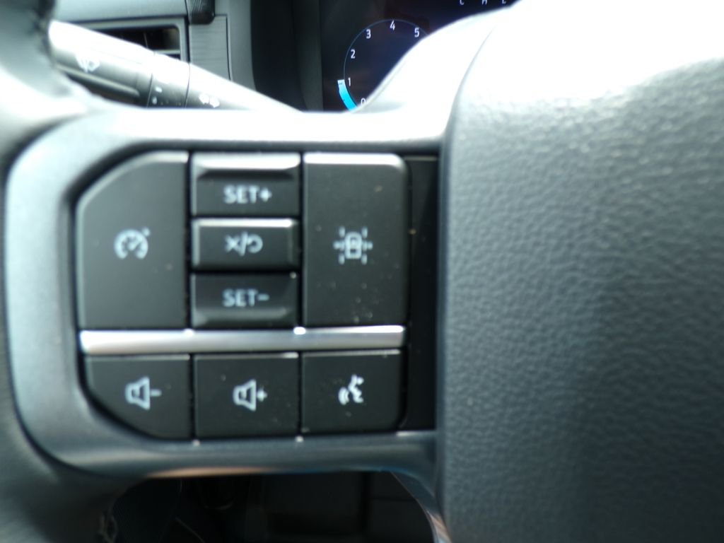 New 2026 Avalanche Ford XLT image 16