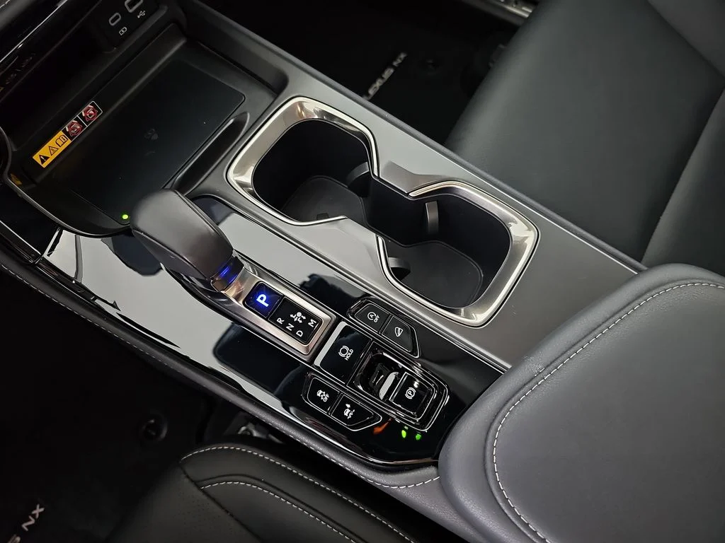 Used 2025 White Lexus 350 Premium image 23