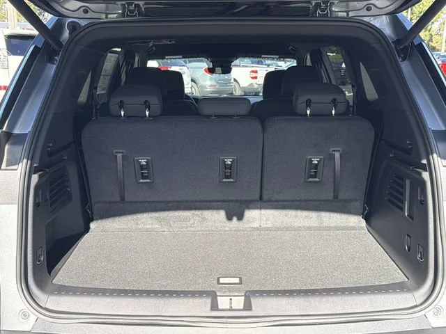 New 2026 Sterling Metallic GMC Elevation image 10