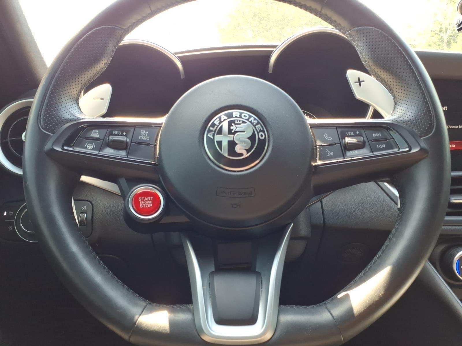 Used 2023 Alfa Rosso Alfa Romeo Veloce image 26