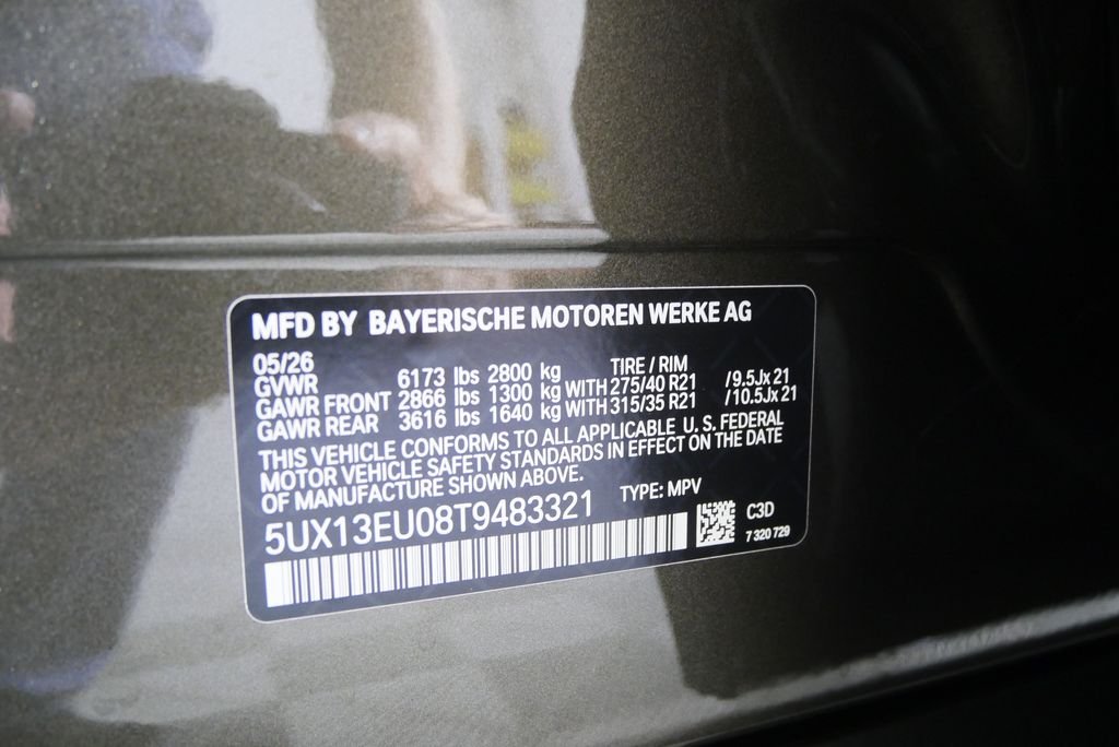 New 2026 Manhattan Green Metallic BMW sDrive40i image 24