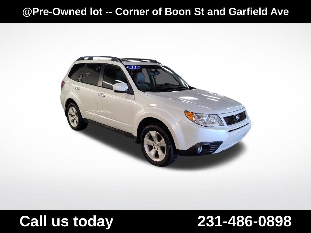 Used 2011 White Subaru 2.5X image 7