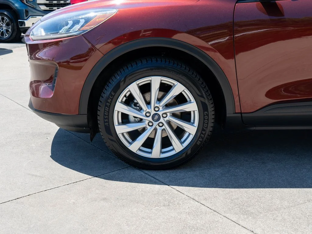 Used 2021 Brown Ford SE image 29