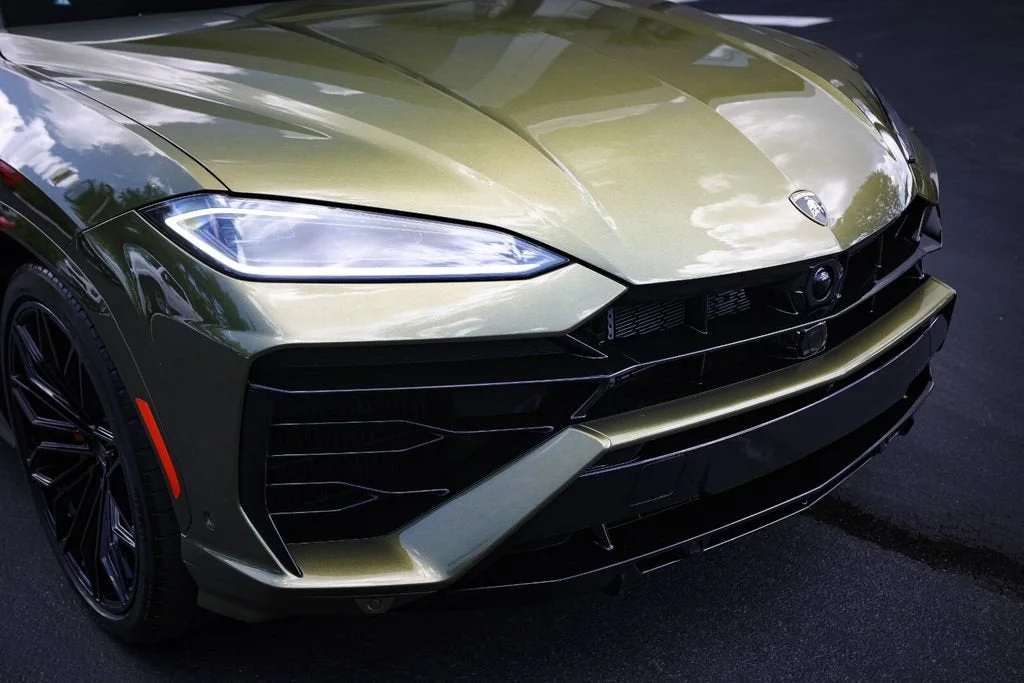 Used 2026 Verde Gea Lucido Metallic Lamborghini SE image 10